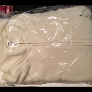 NWT Uniqlo Fleece long sleeve Jacket - Size L